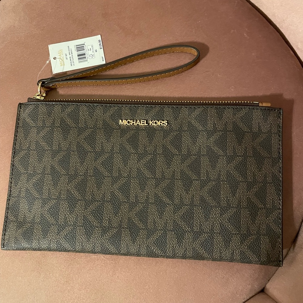 Michael Kors Wristlet